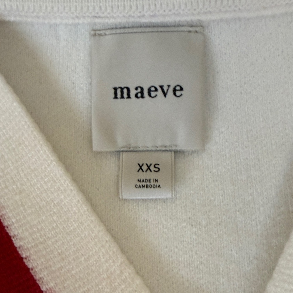 Maeve V-Neck Pullover Sweater with Red Trim - Picture 7 of 8